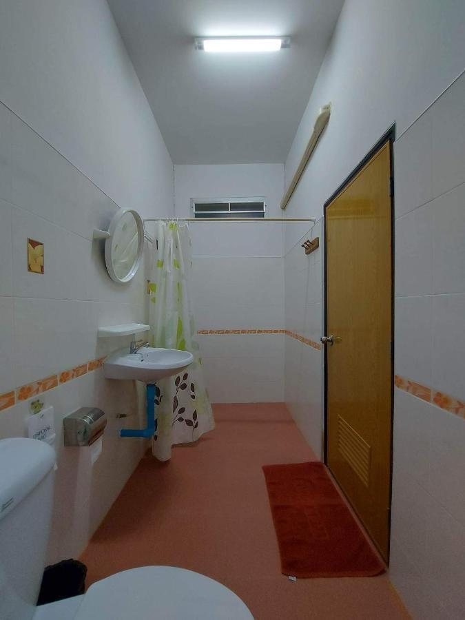 Rutcha Homestay Betong รัชชา โฮมสเตย์ เบตง Eksteriør bilde