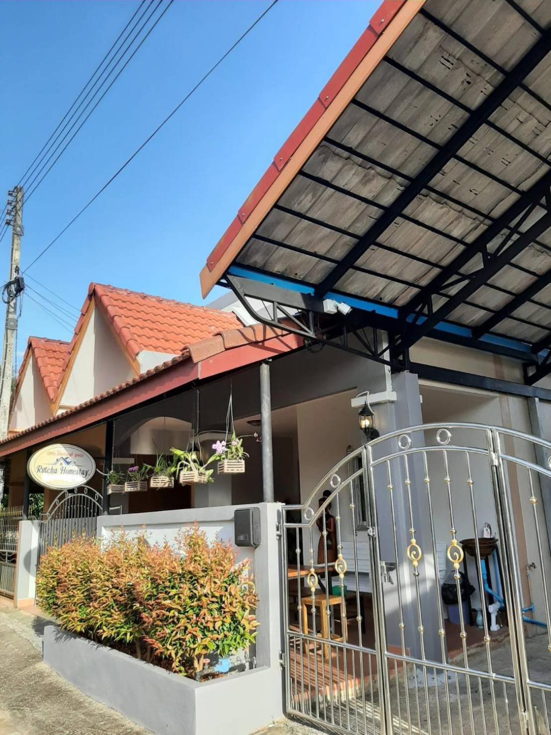 Rutcha Homestay Betong รัชชา โฮมสเตย์ เบตง Eksteriør bilde